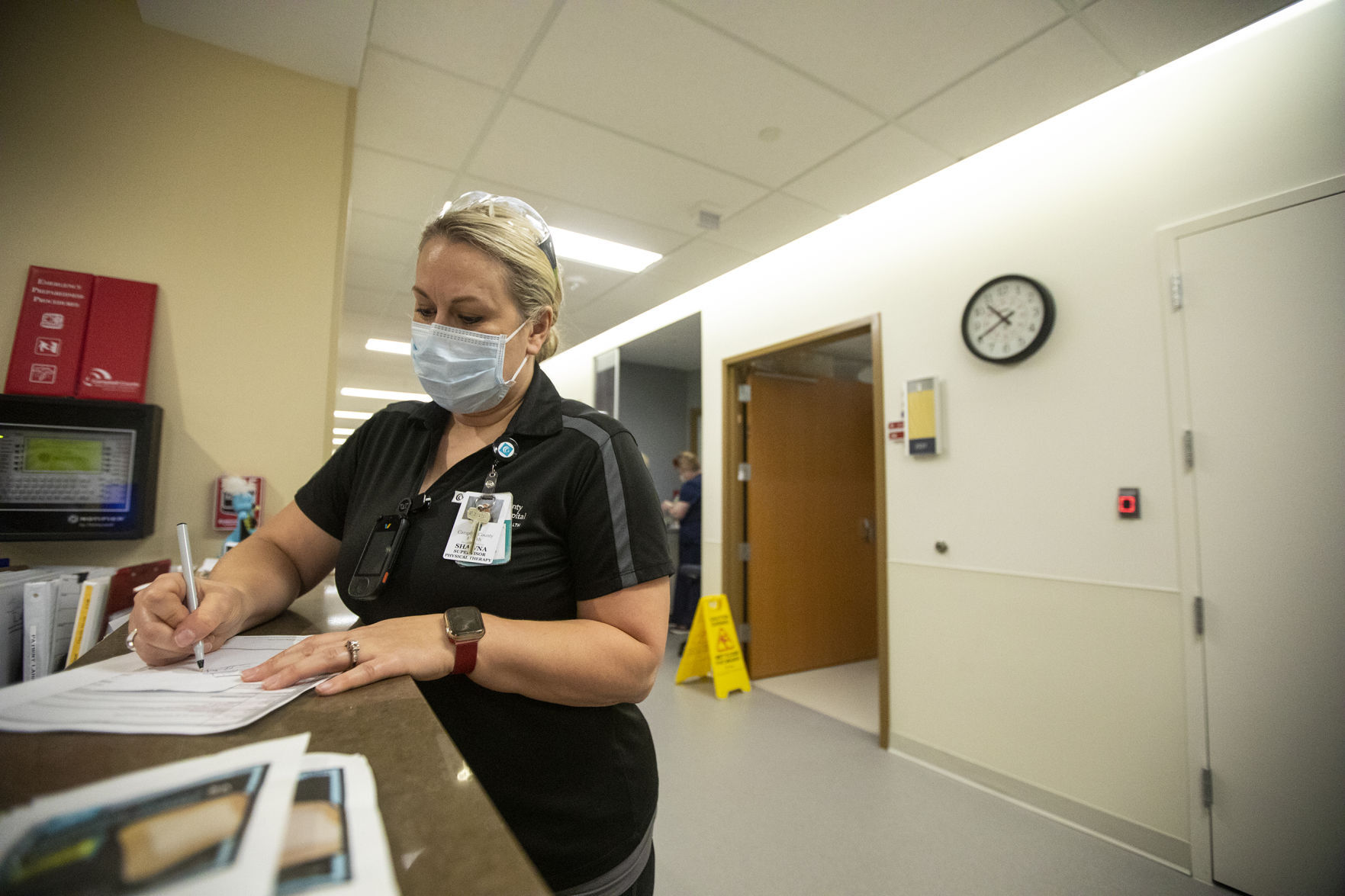 Hospital deals with impatient waves